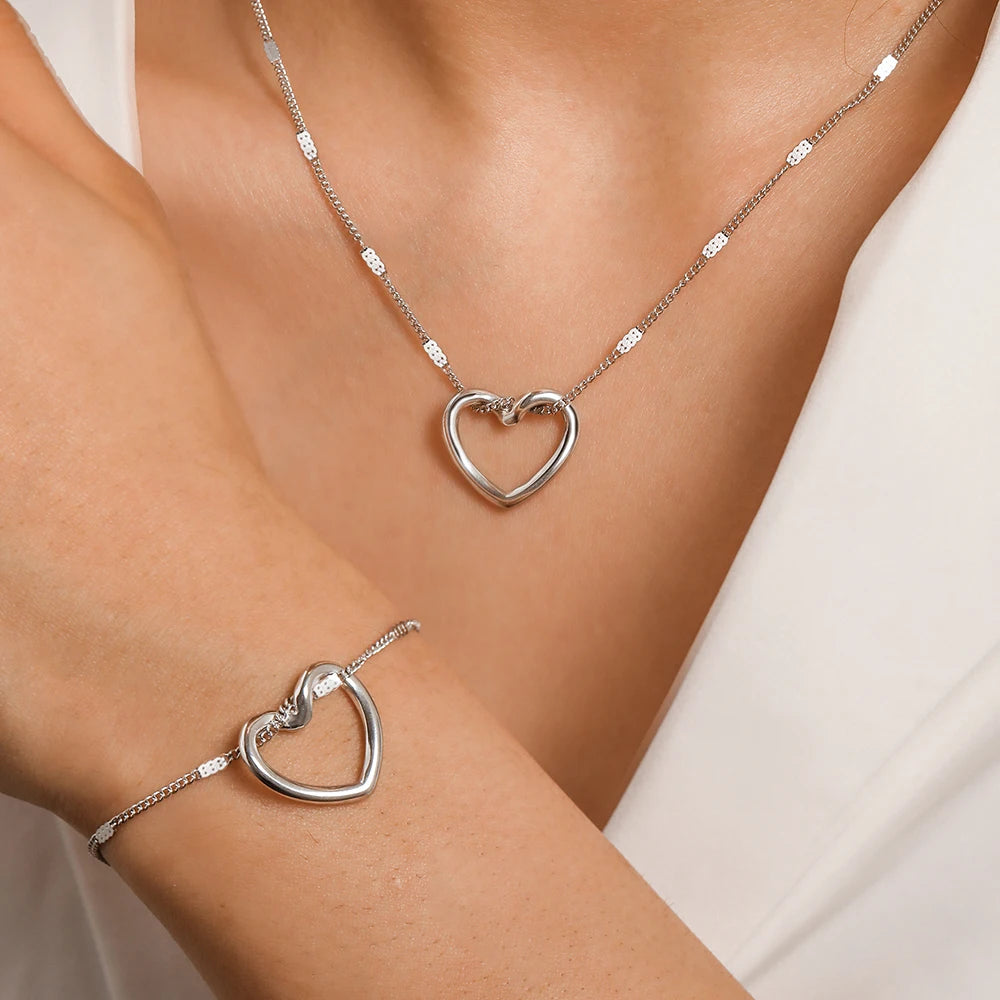 Stainless Steel Jewelry Set Novelty Twisted Heart Light Luxury High-end Sense Jewelry Set For Women Jewelry Anniversary 2024