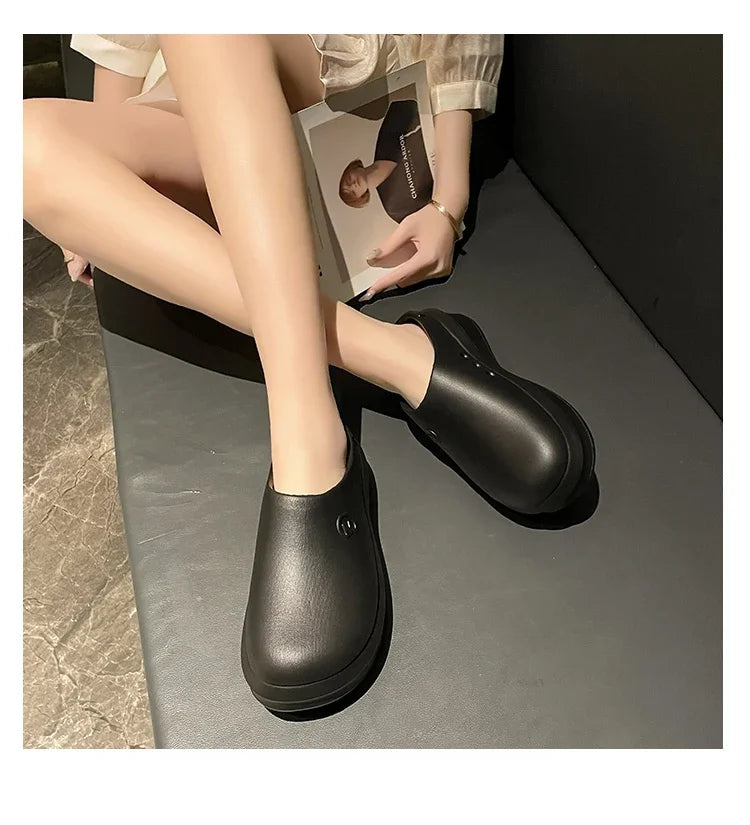 New Women's Hole Shoes Summer EVA Thick Sole Elevated Sandals Comfortable Anti Slip Baotou Beach Garden Shoes Indoor Slippers