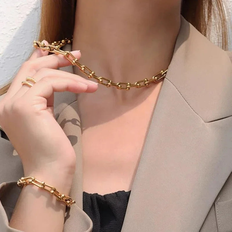 Golden Horseshoe Buckle U-shaped Necklace Bracelet Earrings Set for Women Stainless Steel Chain Fashion Popular Jewelry Set Gift