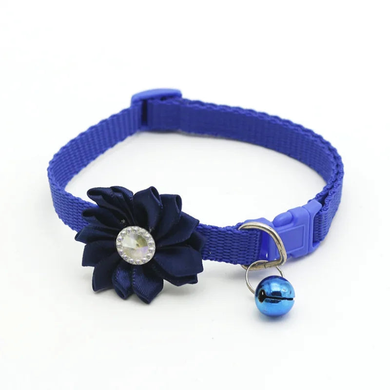 Pet Bell Flower Collar Necklace Pet Cat Collar Cute Cat Bell Collar Adjustable Nylon Ribbon for Cats Small Dogs Puppy