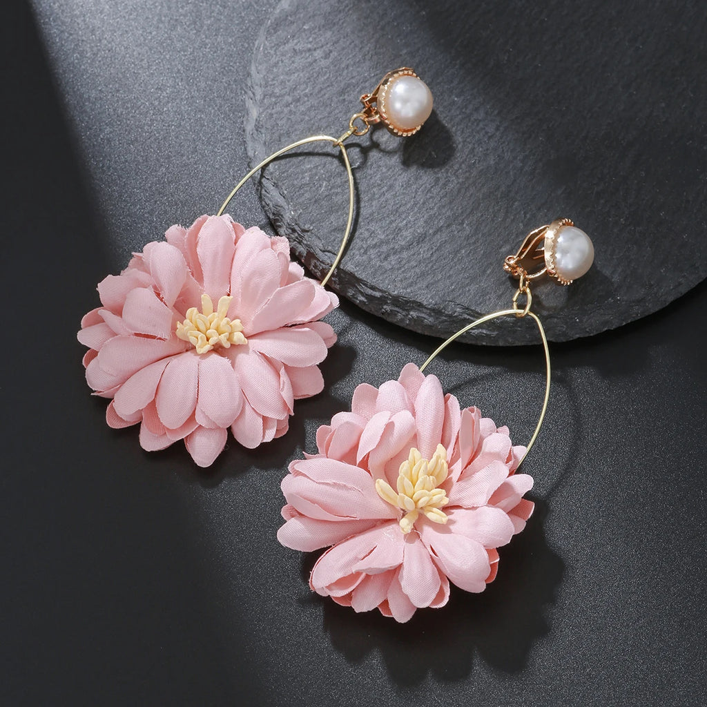 Fashion Pink Flower Long Clip on Earrings 2023 Designs Bohemia Handmade Petal Ear Clips for Women Gift