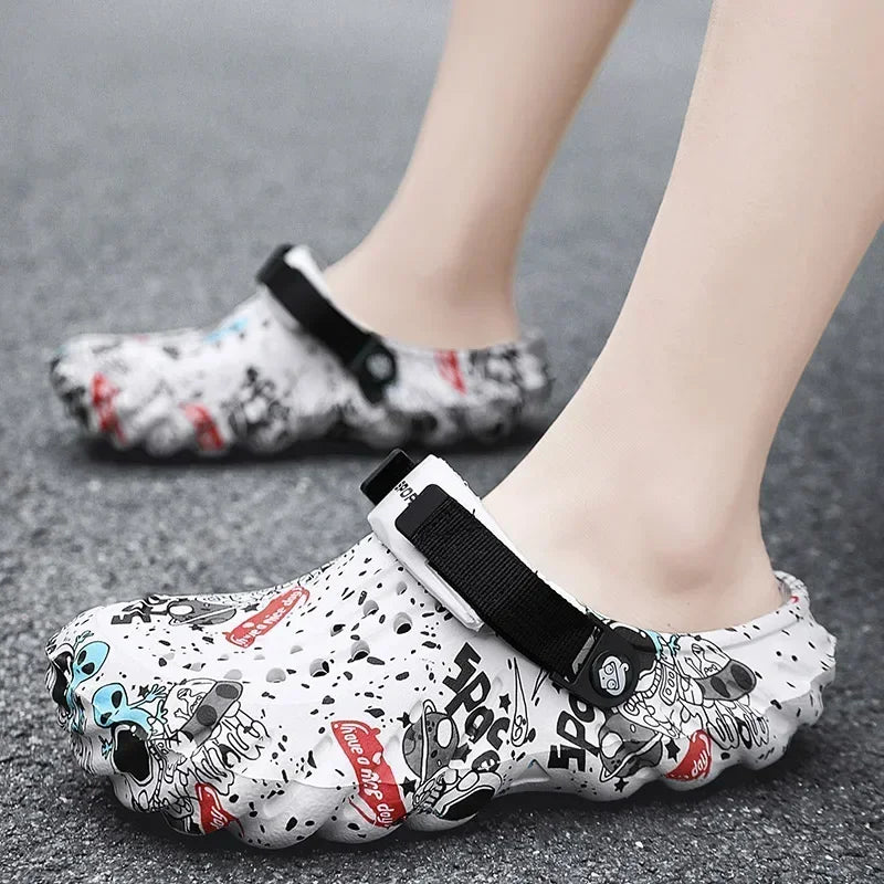 Fashion Men Slippers Comfort Beach Sandals Non-slip Garden Shoes Chef Shoes Summer Casual shoes Nurse Doctor Shoes Flip Flops