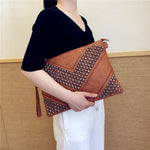 Load image into Gallery viewer, Fashion Rivet Day Clutches for women Shoulder Bags PU Leather Crossbody Bags Brand design Ladies Envelope Bags clutch purse
