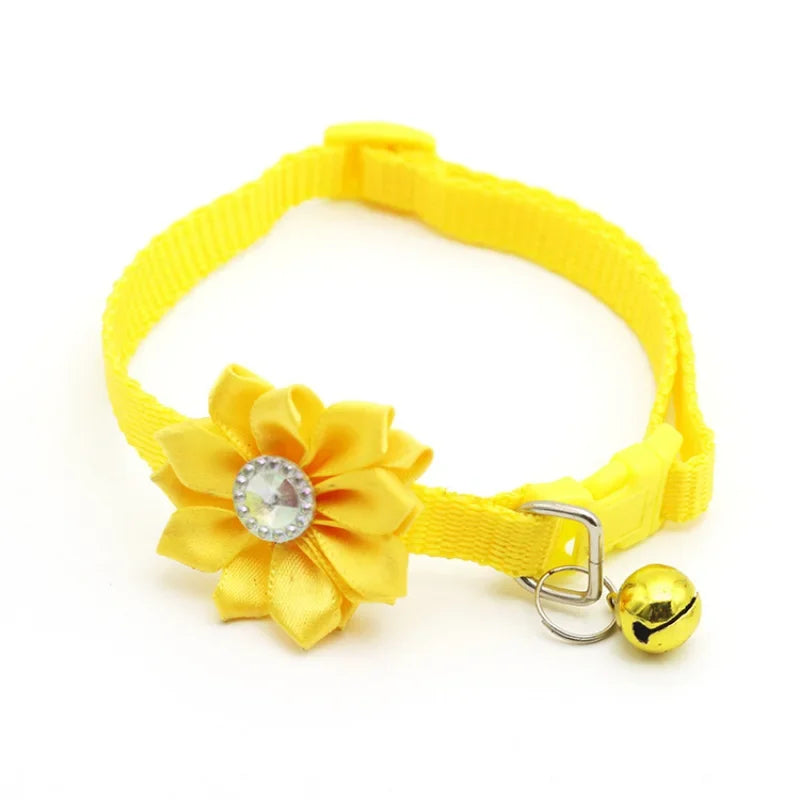 Pet Bell Flower Collar Necklace Pet Cat Collar Cute Cat Bell Collar Adjustable Nylon Ribbon for Cats Small Dogs Puppy