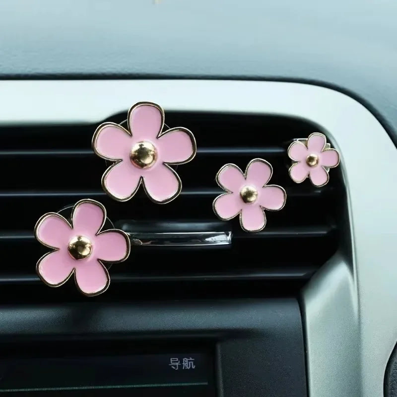 4Pcs/Set Car Outlet Vent Perfume Clips Car Air Freshener Conditioning Aromatherapy Small Daisy Interior Decoration Accessories