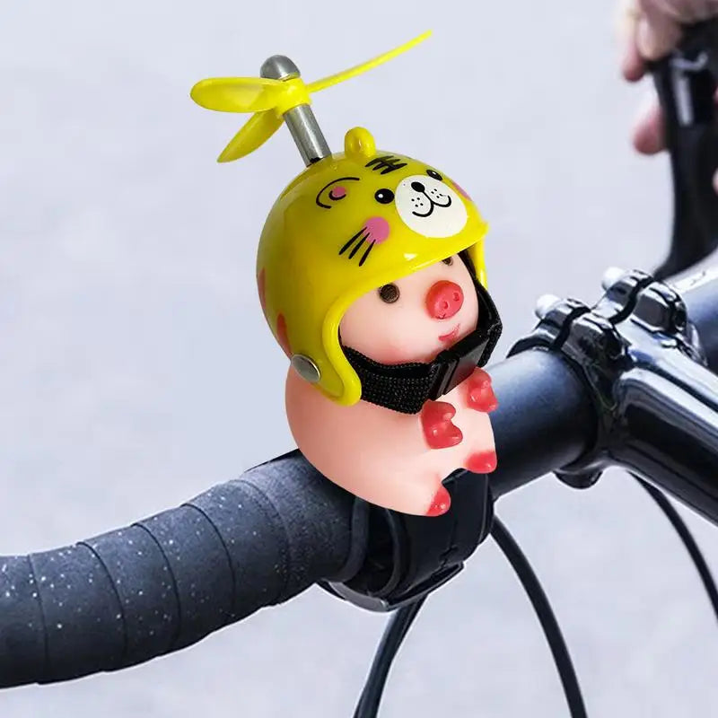 Lovely Animal Figures With Propeller Helmets Cute Swine Handlebar Toy Piglet Motorcycle Handlebar Ornaments Motorcycle Supplies