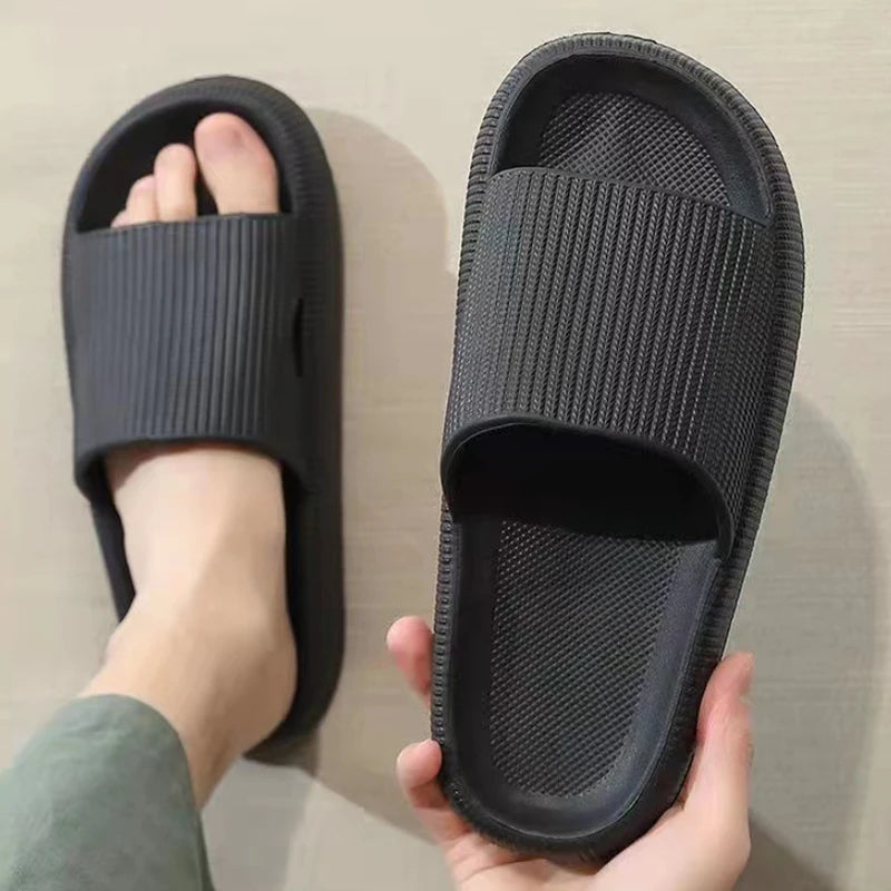 Summer Slippers Men Thick Sole Beach Slides Women Bathroom Anti-Slip Slipper Soft Sandals Fashion Flip-Flops Ultra-Light Shoes