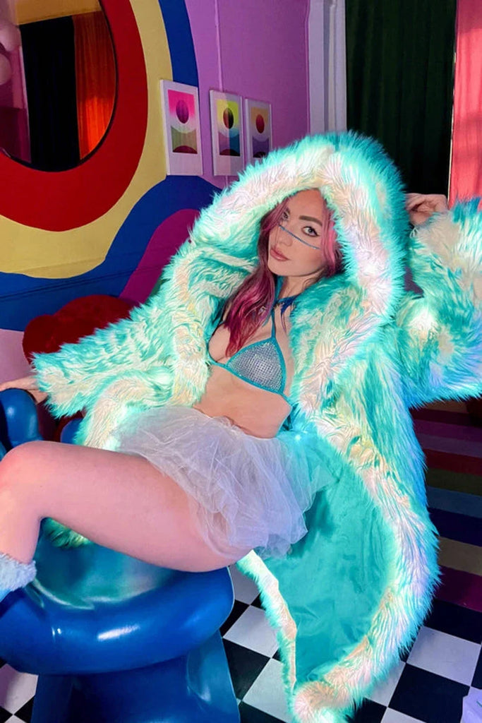 New LED Costume Faux Fur Coat Remote Controlled LED Lighting Festival And Party Costume Women Faux Fox Fur Coat
