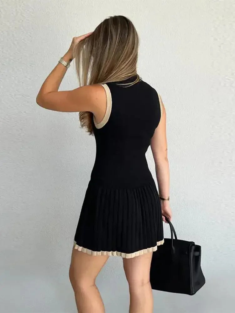 Women's Sexy Color Blocking Knitted O-neck Mini Dress Elegant Sleeveless High Waist Pleated Dresses Lady High Streetwear Robes