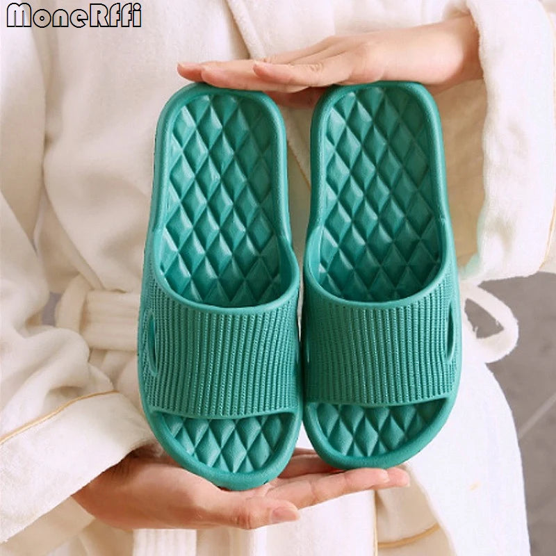 Summer Slippers Men Thick Sole Beach Slides Women Bathroom Anti-Slip Slipper Soft Sandals Fashion Flip-Flops Ultra-Light Shoes