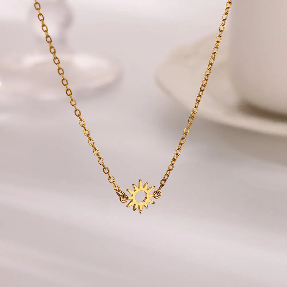 Simple Openwork Sun Pendant Necklace For Women Men Gold Color Stainless Steel Chain Necklace Fashion Jewlery Birthday Gift New