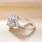 Load image into Gallery viewer, Huitan Pear Cubic Zirconia Crystal Rings for Women Luxury Fashion Wedding Engagement Accessory Temperament Elegant Lady Jewelry
