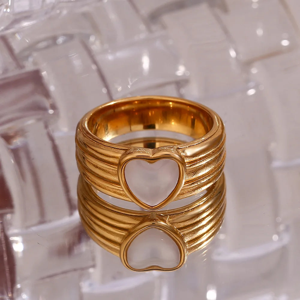 Golden Striped Shell Heart Stainless Steel Ring Waterproof Fashion Texture Unusual Stain Less Textured Jewelry