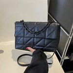 Load image into Gallery viewer, Fashion Trend Women's Hand Handbag 2023 Chain Embellished Single Shoulder Crossbody Purse Black
