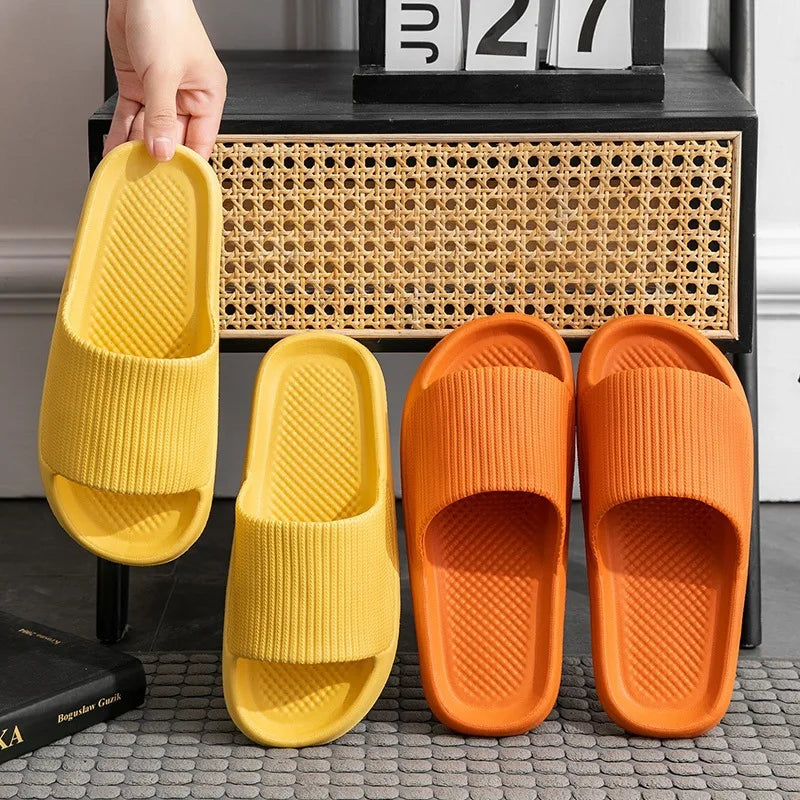 Summer New EVA Soft Sole Bathroom Anti-Slip Slippers Light Comfortable Outdoor Sandals Fashion Men's Women Beach Flip-Flop