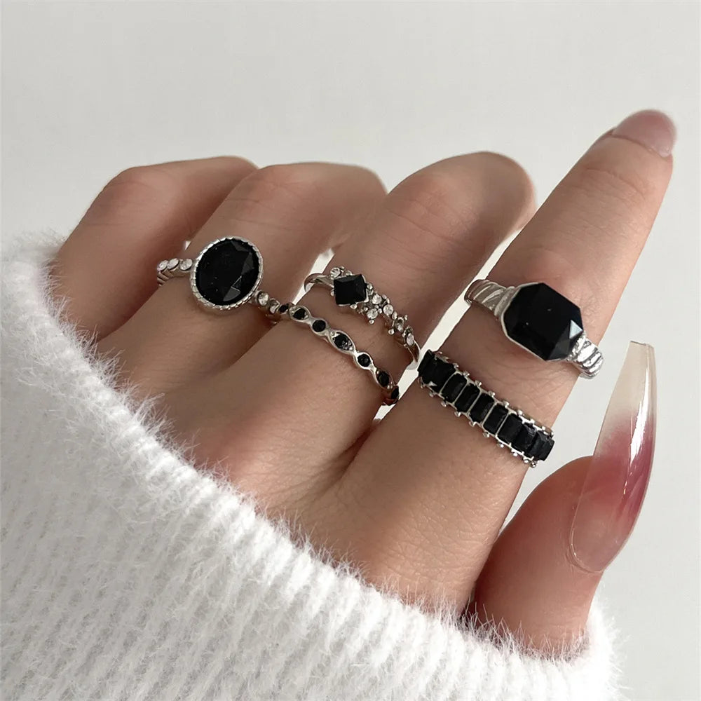 Retro Black Crystal Stone Ring Set For Women Vintage Geometric Knuckle Joint Ring Female Fashion Party Jewelry Accessories