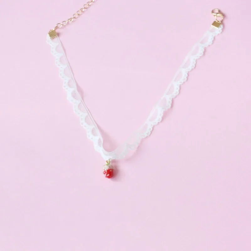 Harajuku Accessories White Lace Sweet Strawberry Choker Necklace for Women Lolita Kawail Charm Asethetic Jewelry Party Gifts