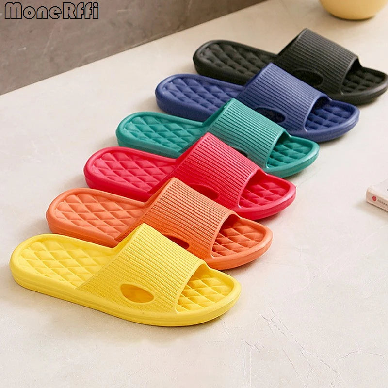 Summer Slippers Men Thick Sole Beach Slides Women Bathroom Anti-Slip Slipper Soft Sandals Fashion Flip-Flops Ultra-Light Shoes