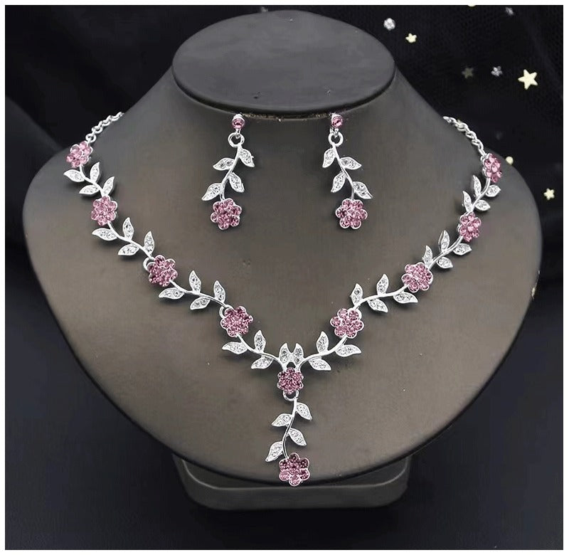 3 Pcs Sweet Jewelry Set Exquisite Rhinestone Pendant Banquet Party Women Fashion Romantic Crystal Necklace Earring Accessory Set