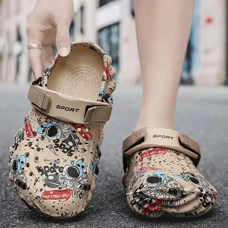 Fashion Men Slippers Comfort Beach Sandals Non-slip Garden Shoes Chef Shoes Summer Casual shoes Nurse Doctor Shoes Flip Flops