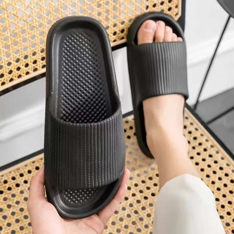 Summer New EVA Soft Sole Bathroom Anti-Slip Slippers Light Comfortable Outdoor Sandals Fashion Men's Women Beach Flip-Flop