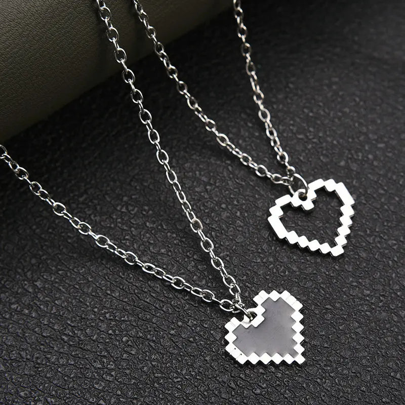 2023 Heart Shape Pixel Couples Necklace New Design Simple Creative Black White Hollow Heart Pendant Choker Necklaces 2PCS/Set
