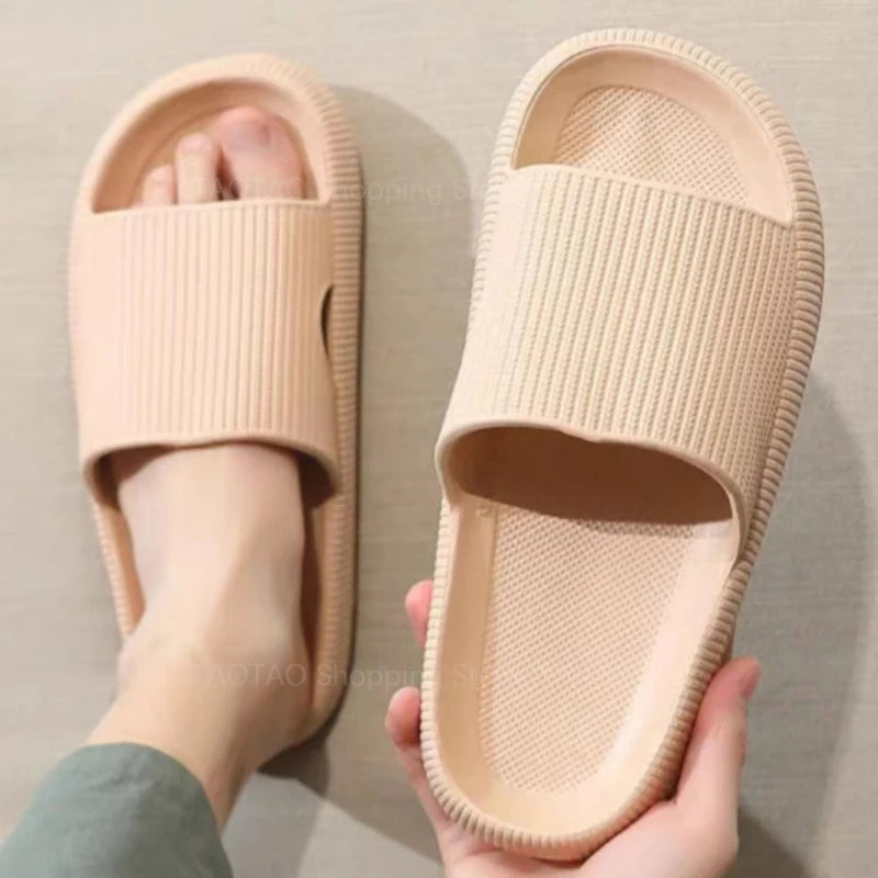 Summer Slippers Men Thick Sole Beach Slides Women Bathroom Anti-Slip Slipper Soft Sandals Fashion Flip-Flops Ultra-Light Shoes