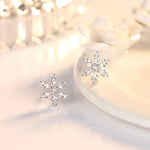 Load image into Gallery viewer, 925 Sterling Silver New Jewelry Crsytal Snowflake Stud Earrings For Woman Fashion XY0236
