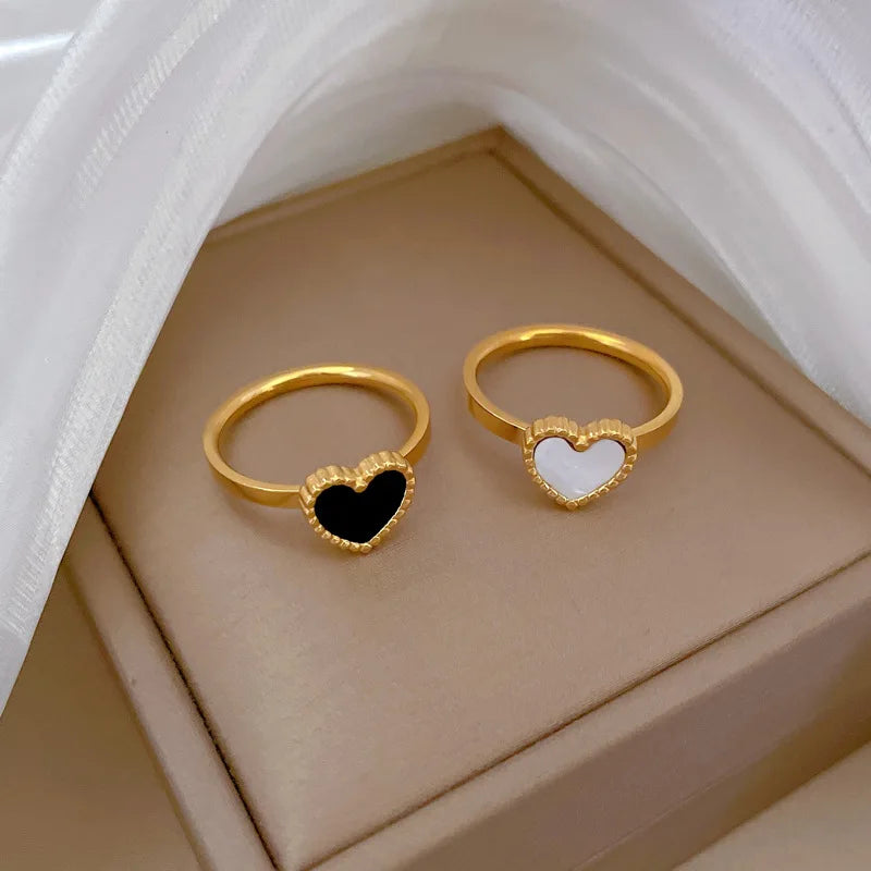 RONGXUANMEI New Trendy 2024 Gold Color Black Heart Stainless Steel Rings For Women Elegant Colorfast Love Party Finger Ring Gift