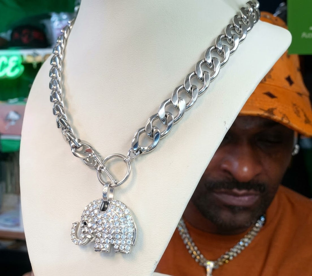 ELEPHANT NECKLACE