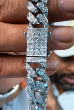 Load image into Gallery viewer, BLING BRACELET
