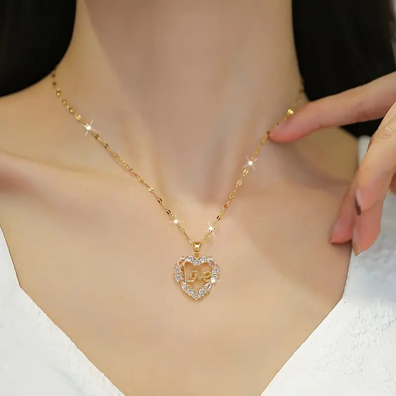 Stainless Steel Luxury Zirconium Love-heart Shape Wreath Pendant Necklace For Women Fashion Dating Jewelry Gift New