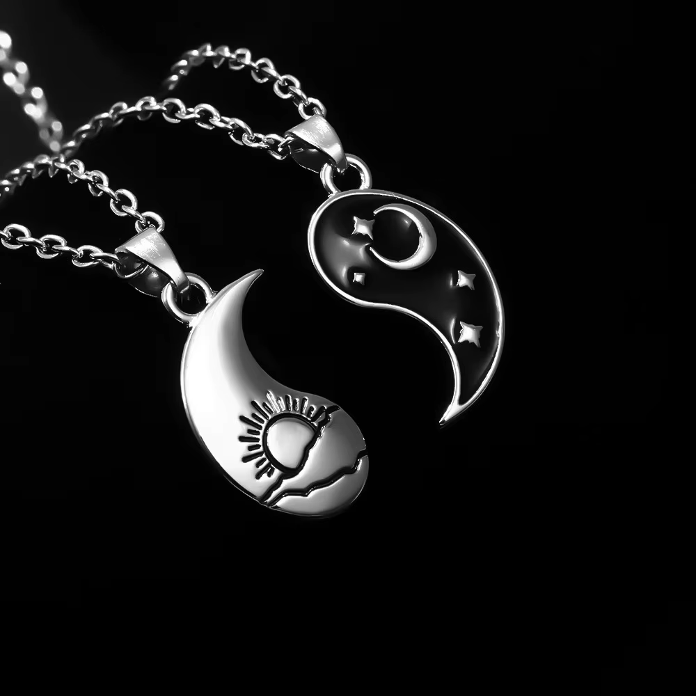 2 Pcs/Set Tai Chi Necklace Alloy Yin Yang Pendant Necklace Birthday Jewelry Gift